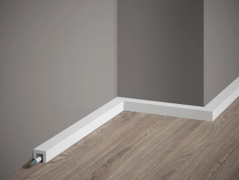 Listwa przypodłogowa Premium QL021P biała wym. 200 x 2.5 x 2 cm, z PolyForce