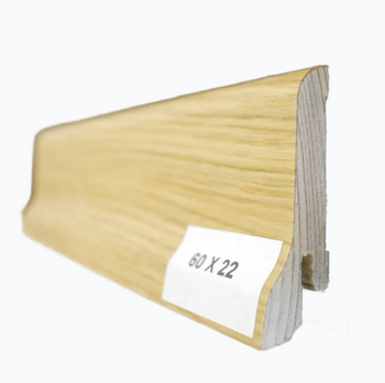 Drewniana listwa przypodłogowa lakierowana (240 cm x 6 cm x 2,2 cm) DĄB EUROPEJSKI