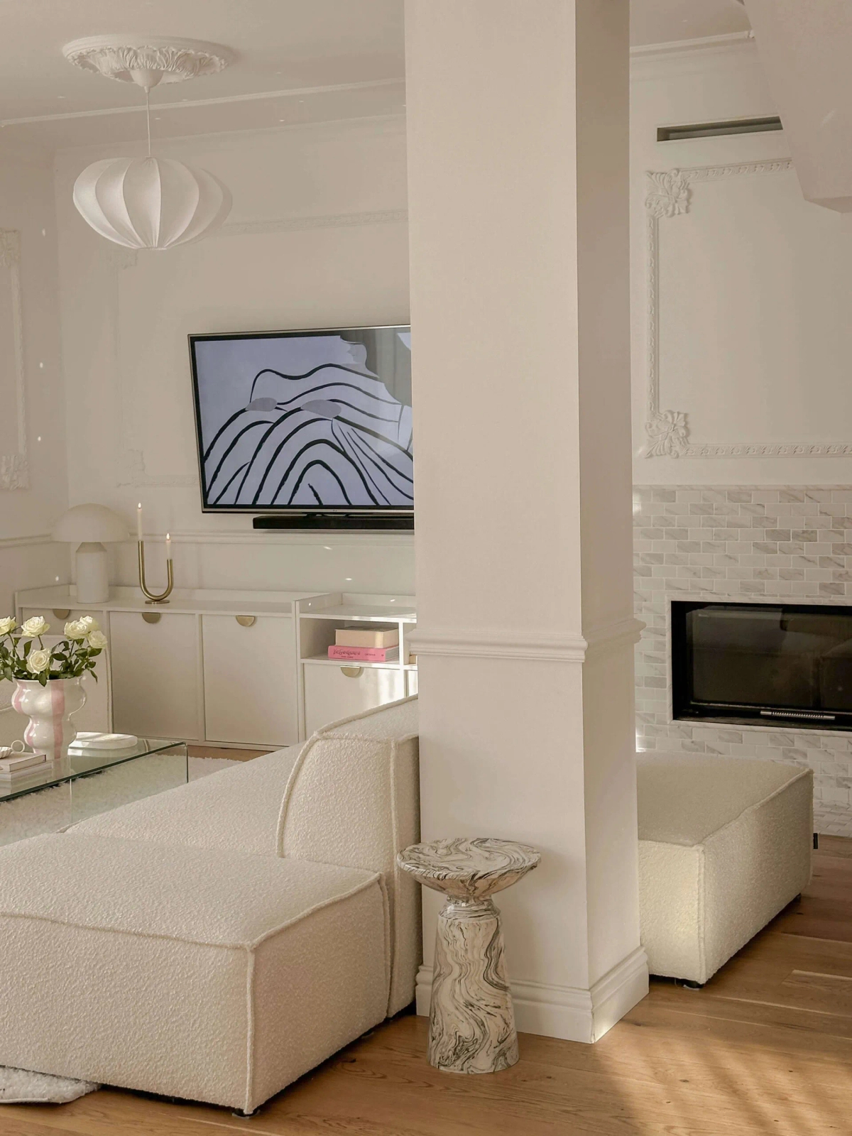 Listwa ścienna MDC258 biała wym. 200 x 2 x 5.4 cm, z ProFoam