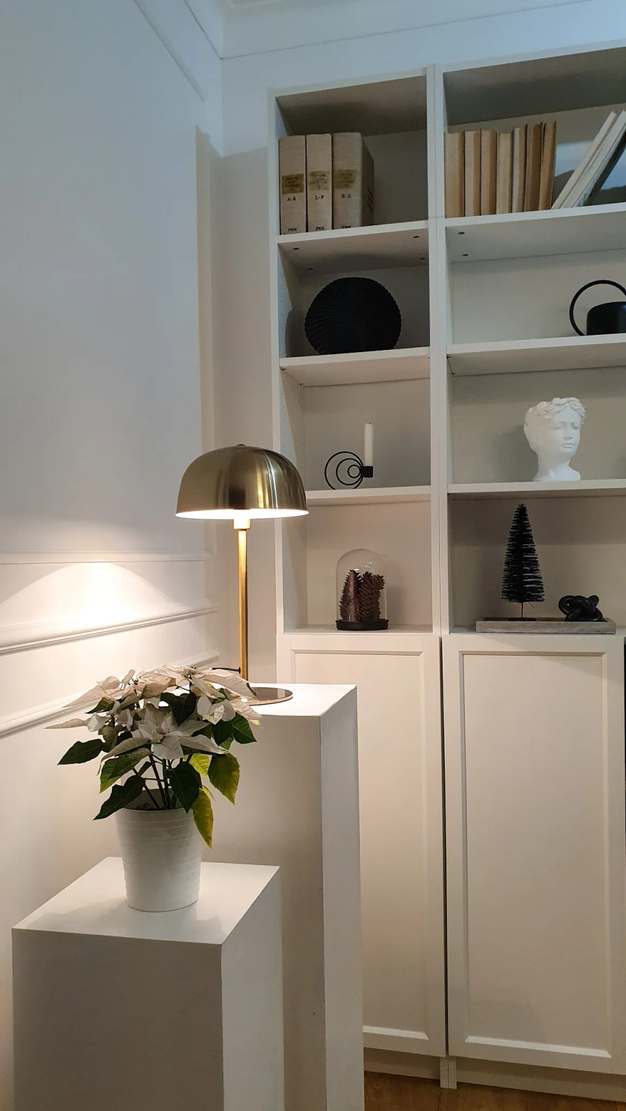 MD002 Listwa ścienna biała wym. 200 x 1.8 x 4 cm, z PolyForce