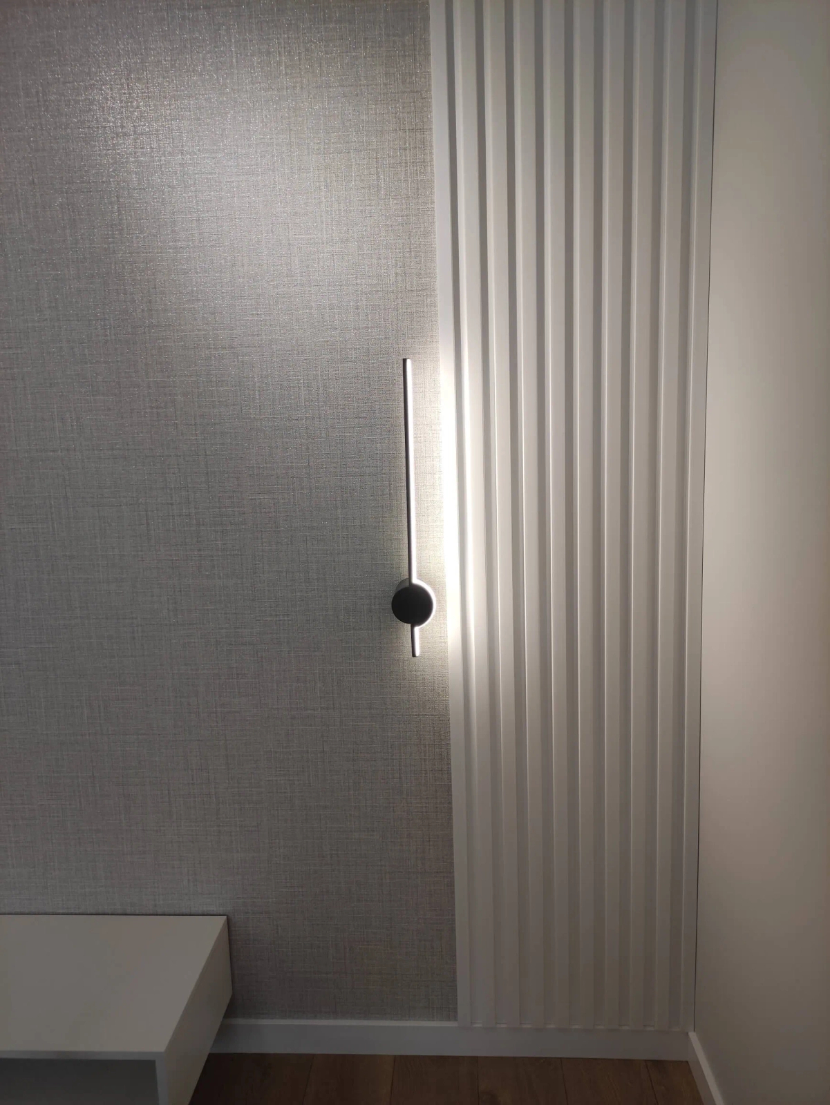 Lamela ścienna L0301 biała wym. 270 x 2 x 11.5 cm, z PolyForce