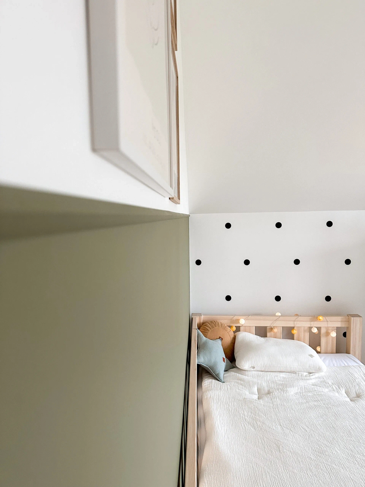 Listwa ścienna QL022 biała wym. 200 x 2 x 1 cm, z PolyForce