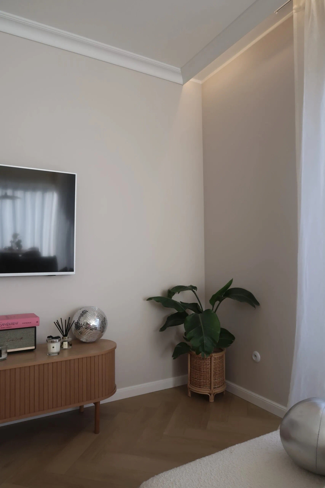 Listwa oświetleniowa sufitowa MD161 biała wym. 200 x 9.2 x 8.3 cm, z PolyForce
