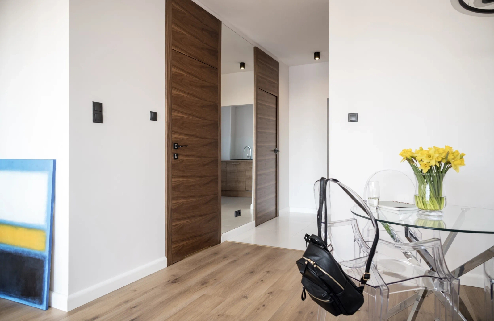 Listwa przypodłogowa MD355 biała wym. 200 x 1.8 x 9.7 cm, z PolyForce