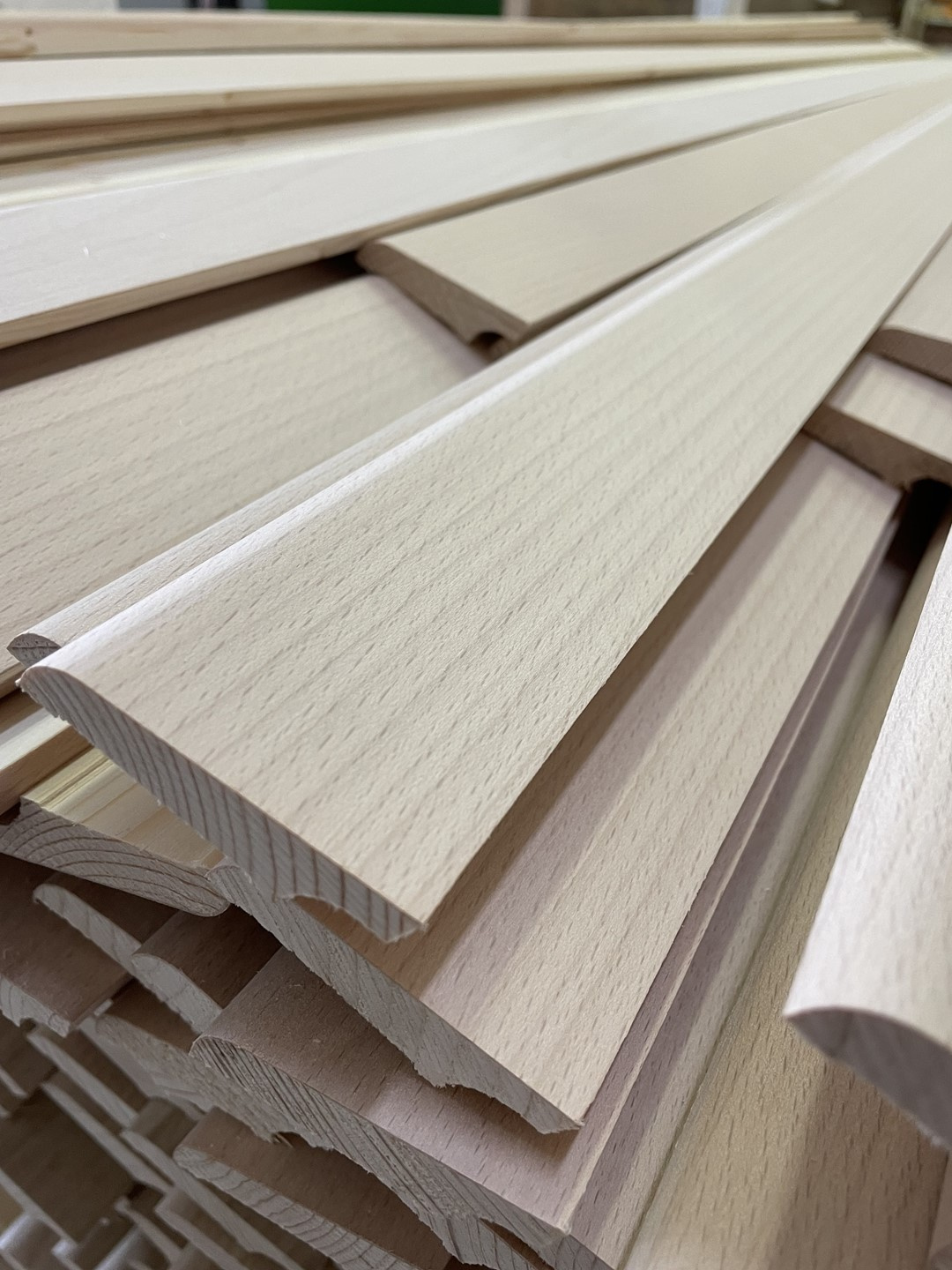 Listwa przypodłogowa fornirowana nielakierowana LS58 (240 cm x 5,8 cm x 1,6 cm) buk