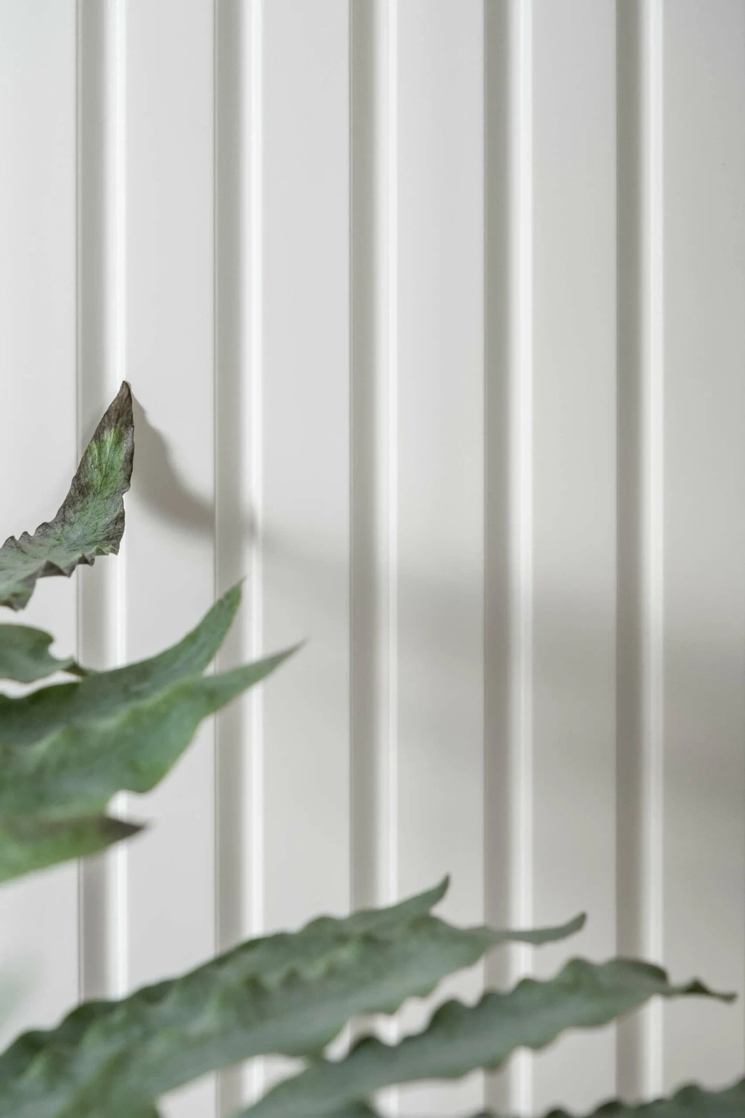 Lamela ścienna L0201 biała wym. 270 x 1.2 x 12.1 cm, z PolyForce