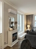 Elegancka i klasyczna jadalnia w apartamencie z nutą glamour