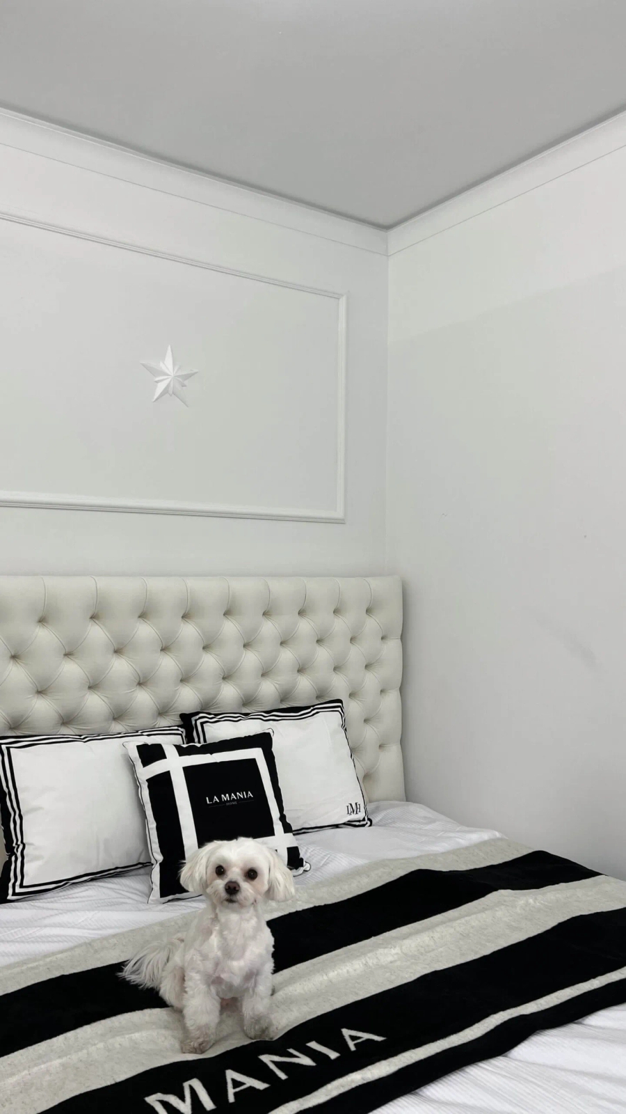 MD002 Listwa ścienna biała wym. 200 x 1.8 x 4 cm, z PolyForce