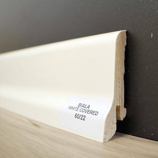 Listwa przypodłogowa 60/22 biała white covered (240 cm x 6cm x 2,1cm) 