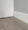 MD234P Listwa przypodłogowa poliuretanowa biała RAL 9003 wym. 200 x 1.4 x 7.8 cm, z PolyForce