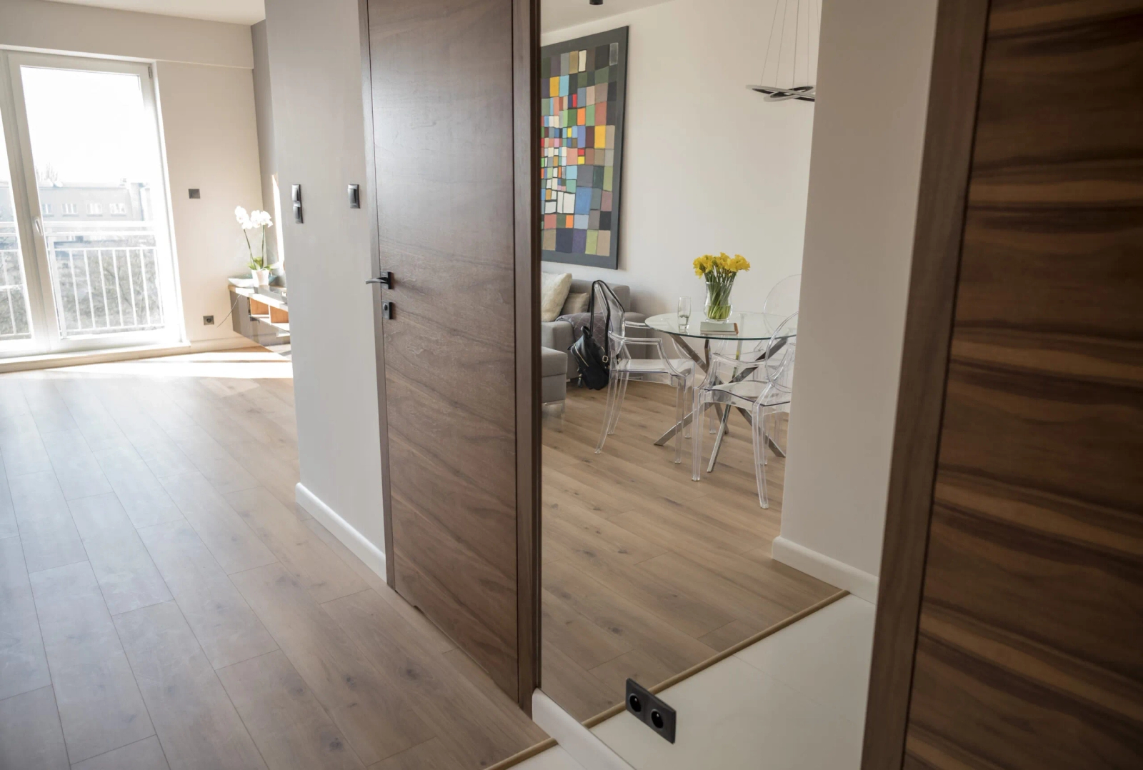 Listwa ścienana biała MD255 wym. 200 x 2 x 3.9 cm, z PolyForce