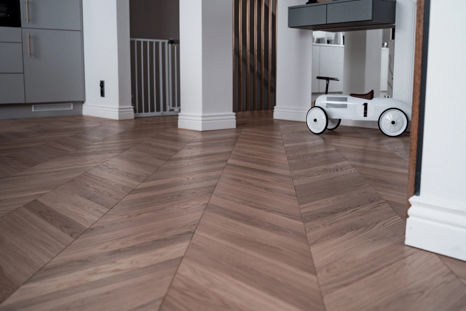 Listwa przypodłogowa MD095P biała wym. 200 x 1.5 x 12 cm, z PolyForce