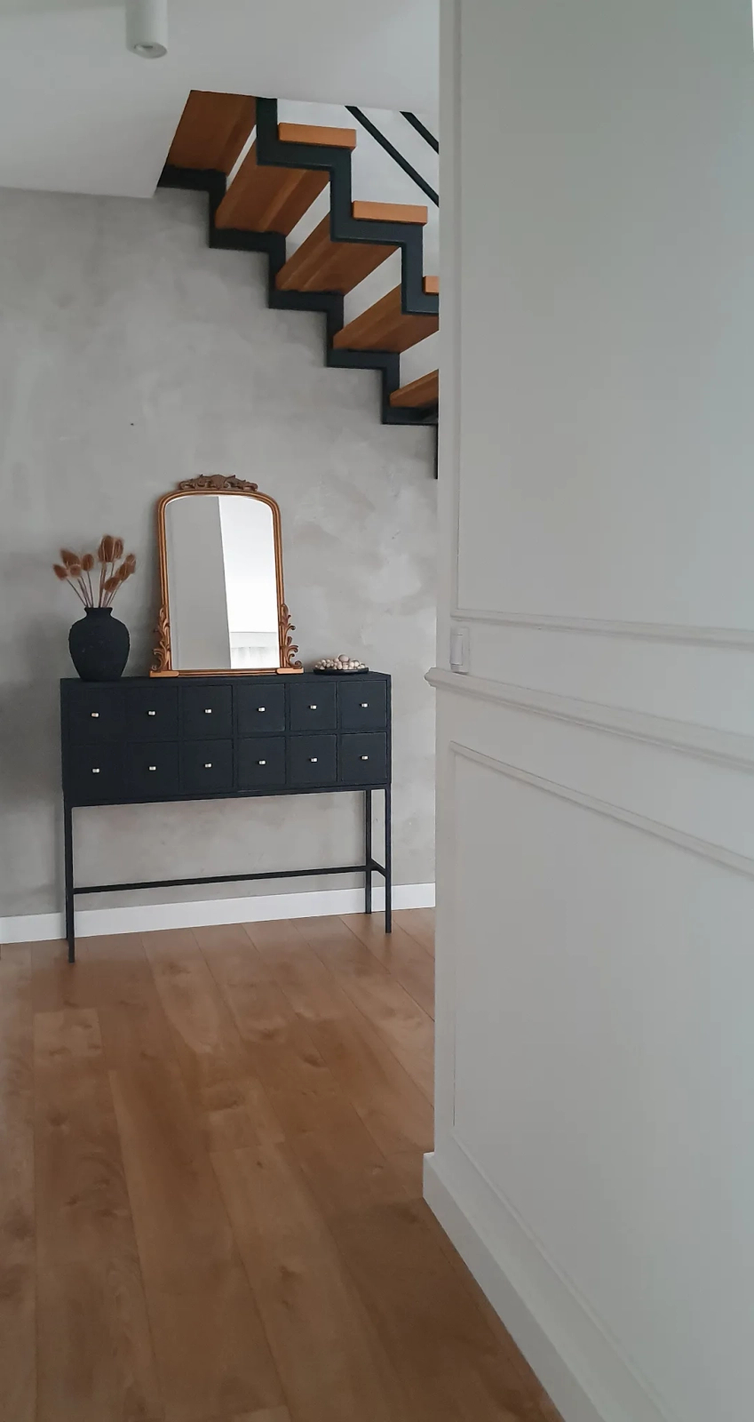 Listwa ścienna MD003 biała wym. 200 x 2.2 x 1 cm, z PolyForce