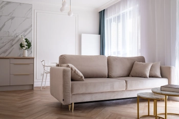 Stonowane mieszkanie w beżowych barwach – elegancja i harmonia
